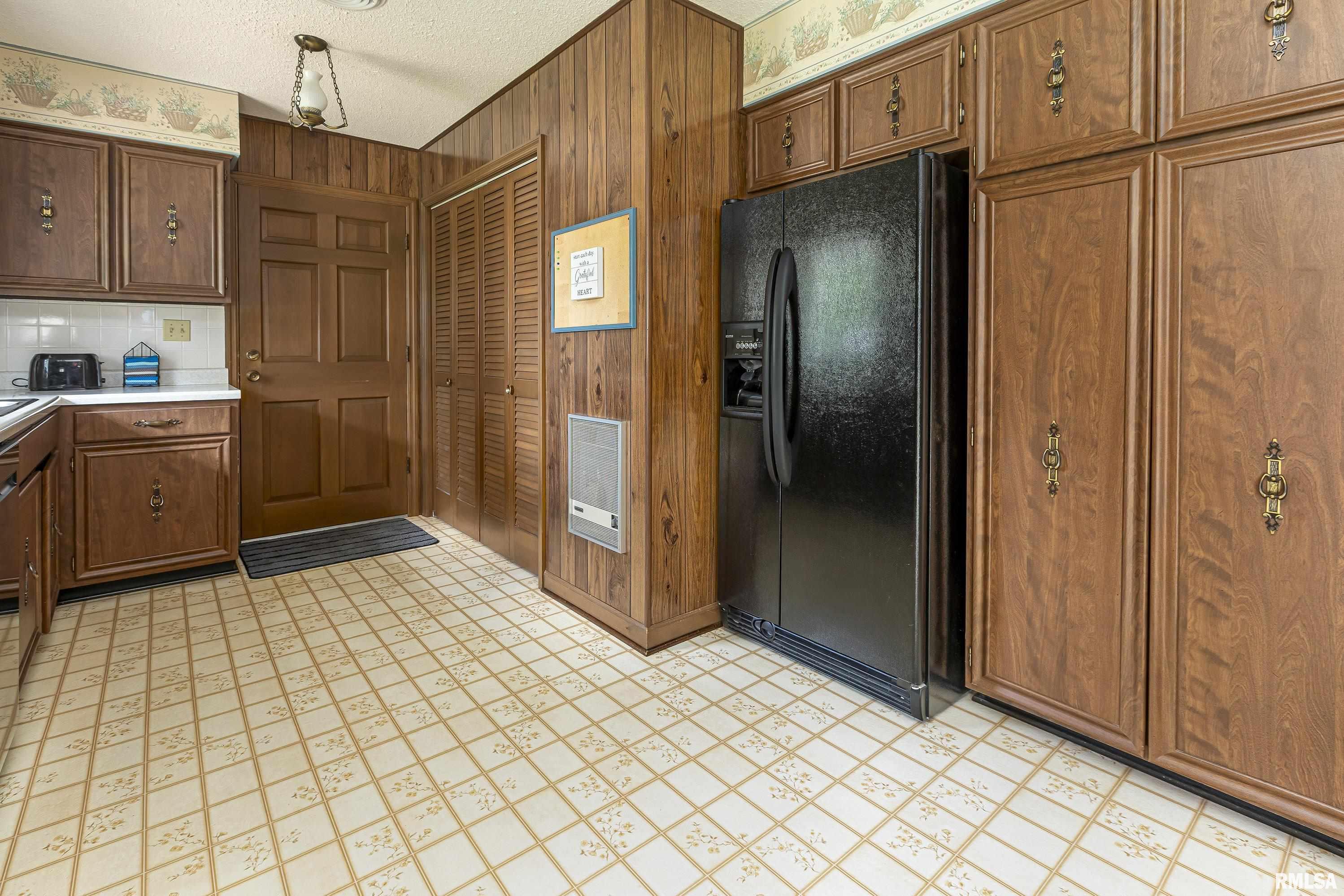 314 Red Row Marion, IL 62959 - Photo 10 of 36 Gallery Image 10