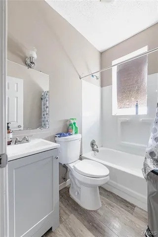 $215,000 | 5240 Louisiana Avenue, St. Louis, MO 63111