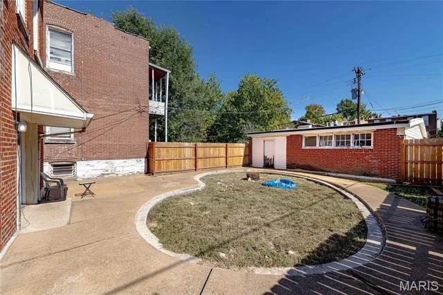 $215,000 | 5240 Louisiana Avenue, St. Louis, MO 63111