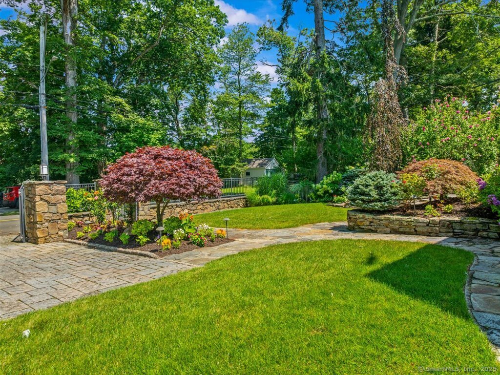 50 Grove Way Clinton, CT 06413 - Photo 11 of 39