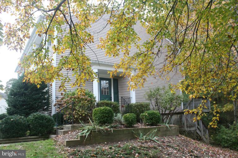 5940 Powell's Landing Road Burke, VA 22015 - Photo 17 of 22 Exterior (General)