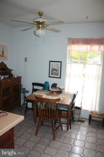 5940 Powell's Landing Road Burke, VA 22015 - Photo 18 of 22 Eat in Kitchen