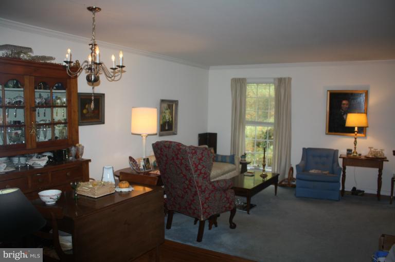 5940 Powell's Landing Road Burke, VA 22015 - Photo 5 of 22 Living Room