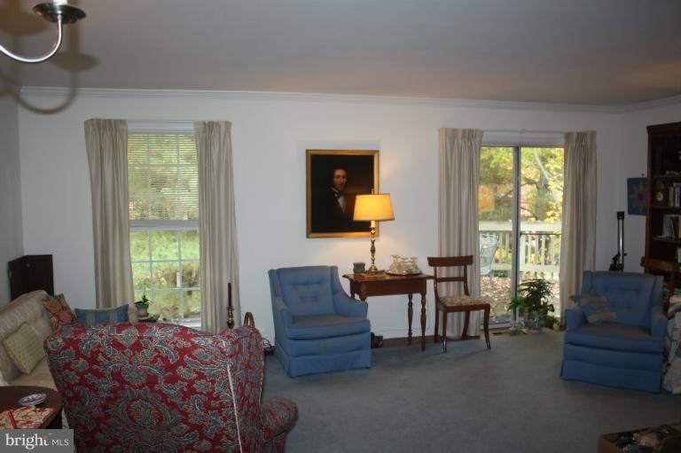 5940 Powell's Landing Road Burke, VA 22015 - Photo 6 of 22 Living Room