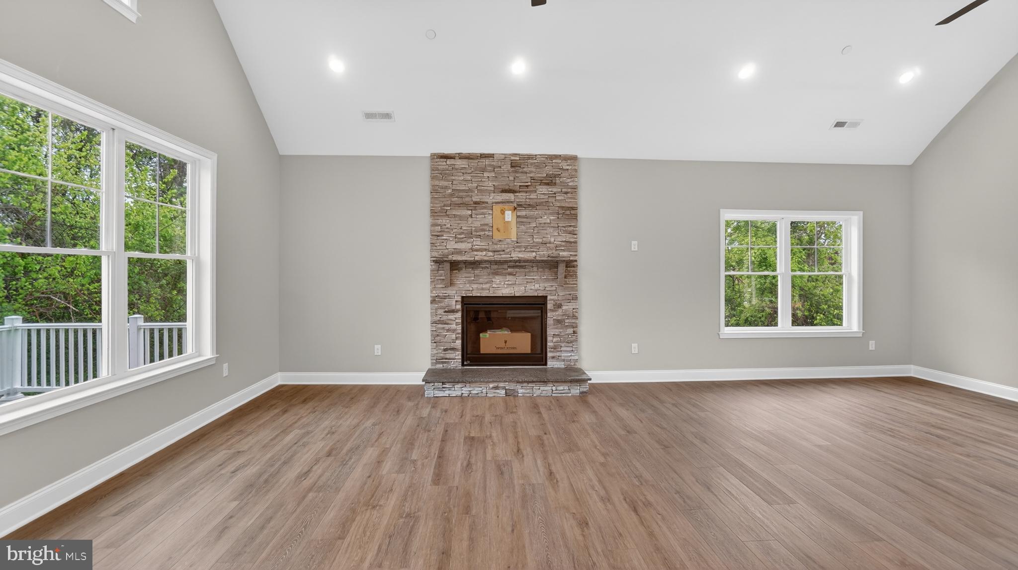 2001 Poplar Ridge Road Pasadena, MD 21122 - Photo 19 of 83 gas fireplace