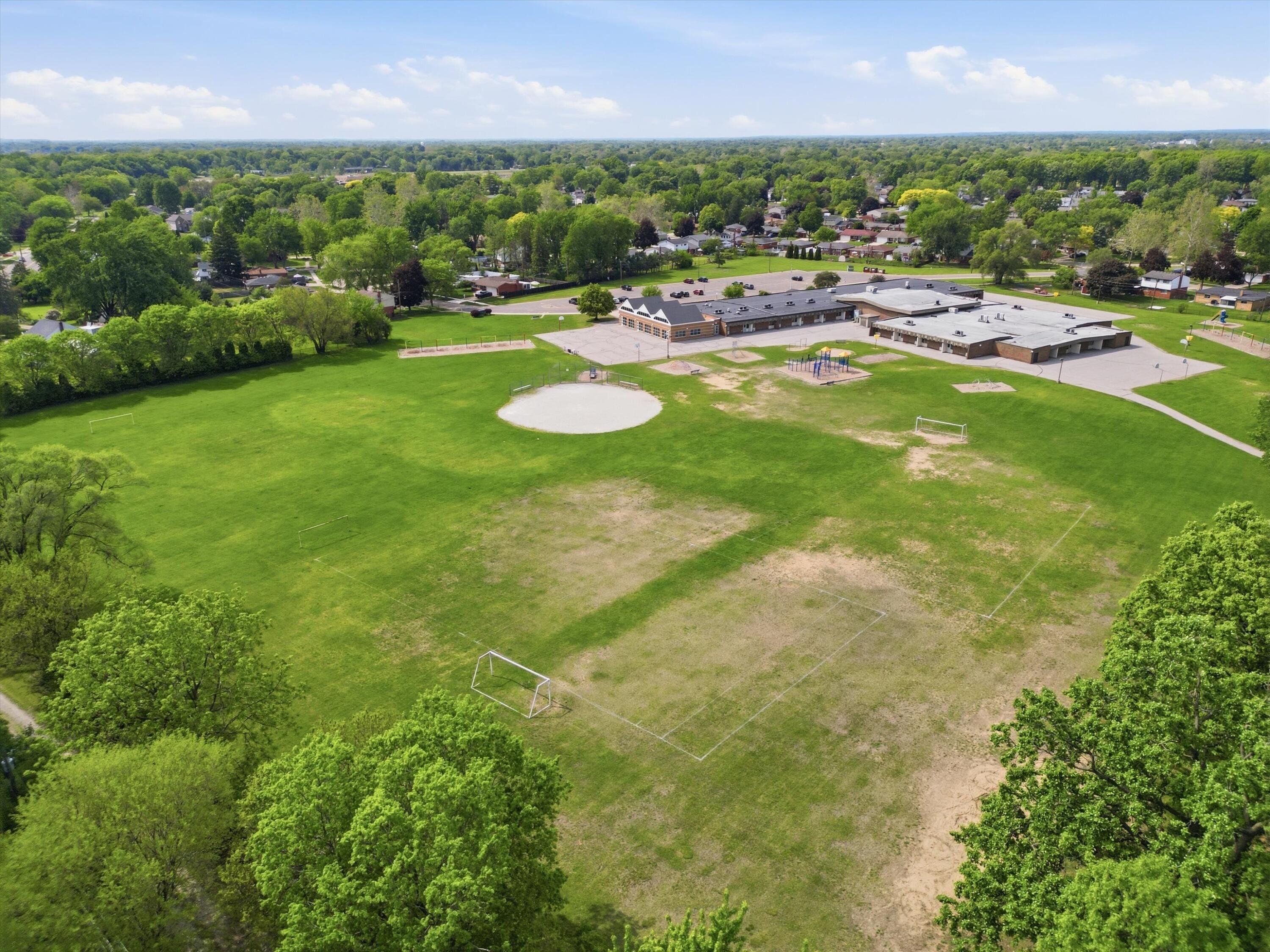 12641 Raleigh Drive Sterling Heights, MI 48313 - Photo 5 of 27 08-DJI_0203