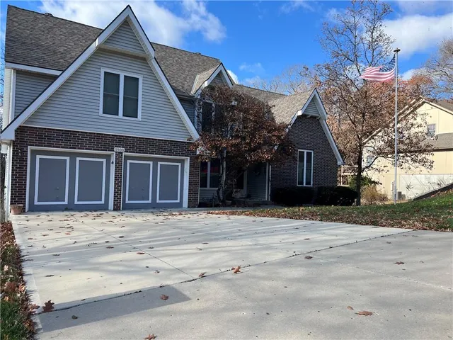 $425,000 | 1908 Canterbury Court, Leavenworth, KS 66048