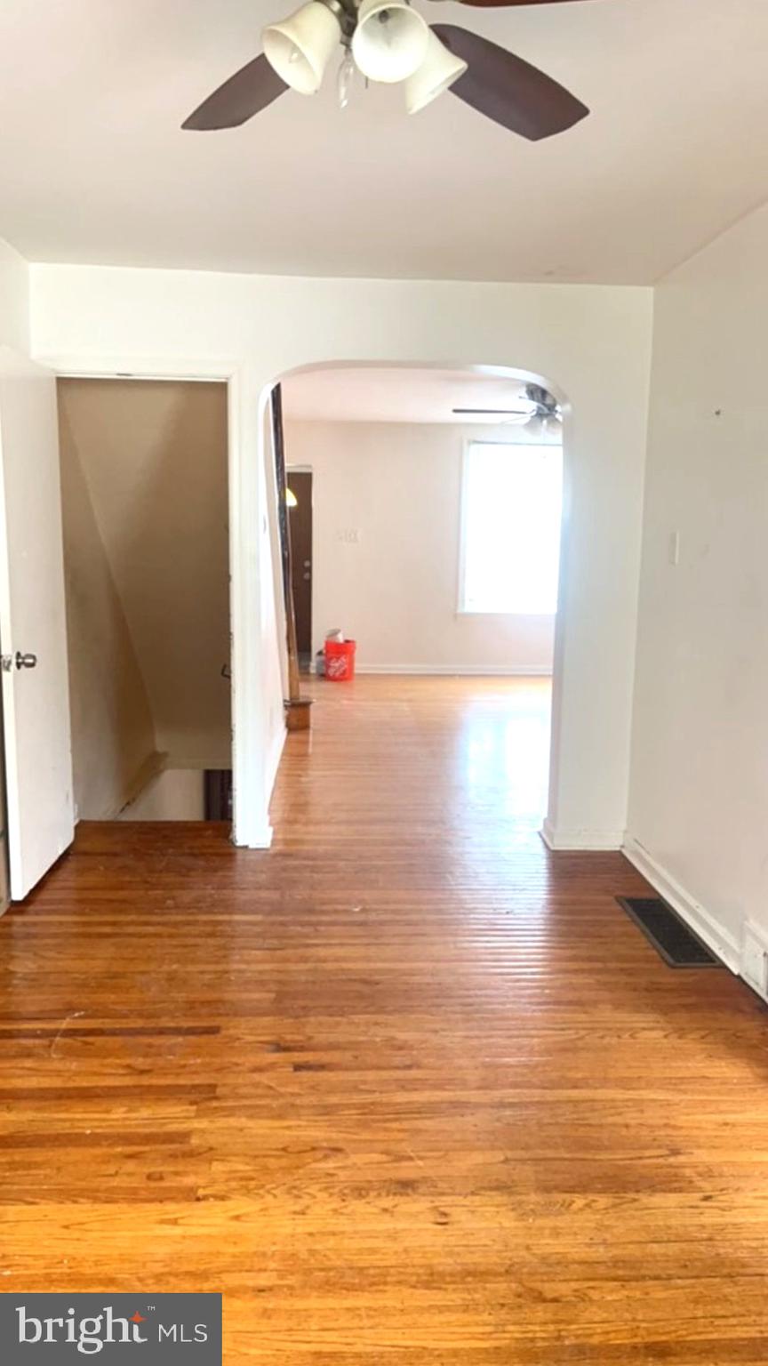 351 East Claremont Road Philadelphia, PA 19120 - Photo 25 of 30