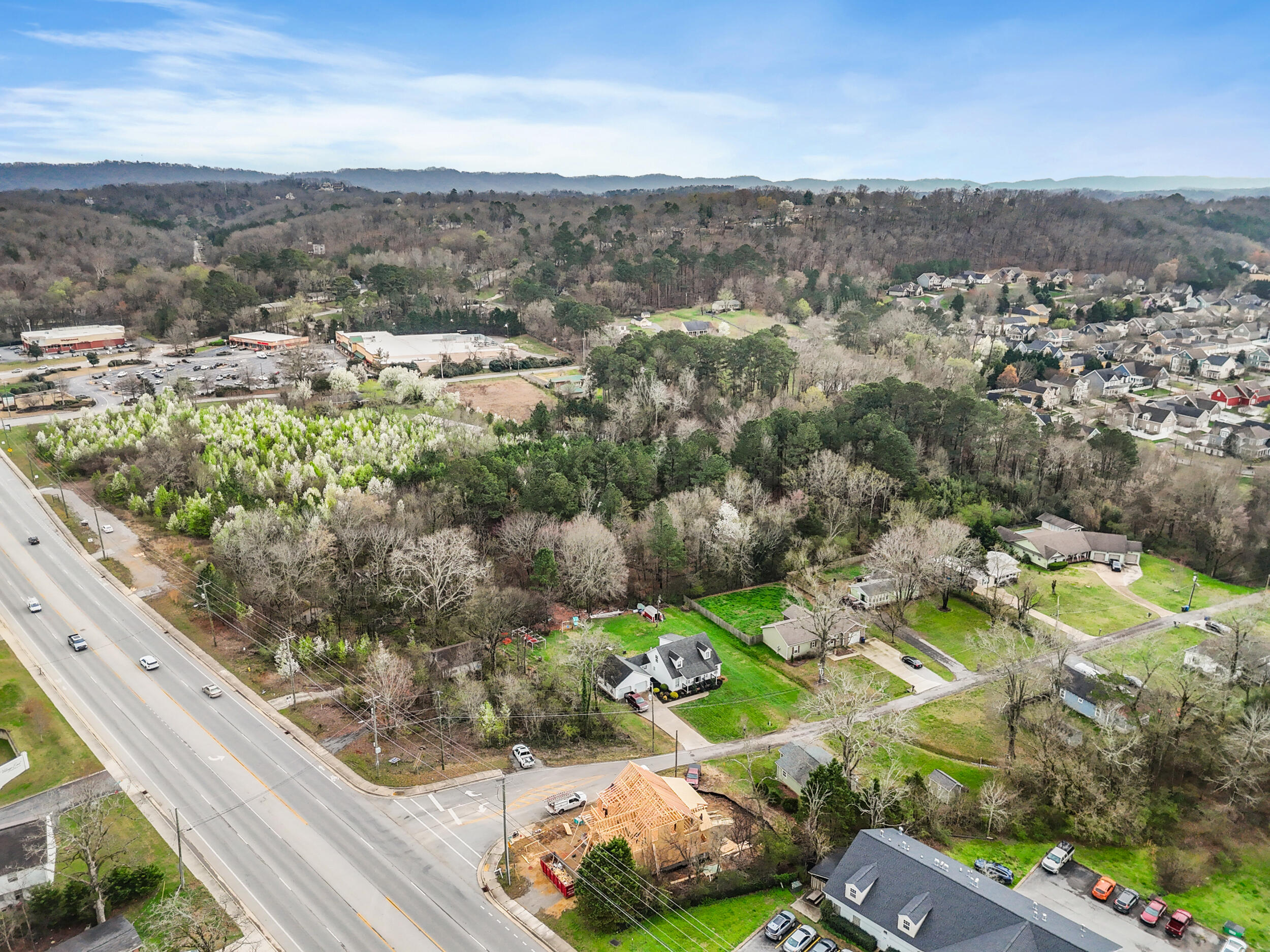 8528 East Brainerd Road Chattanooga, TN 37421 - Photo 3 of 12 dji_20260311025934_0771_d