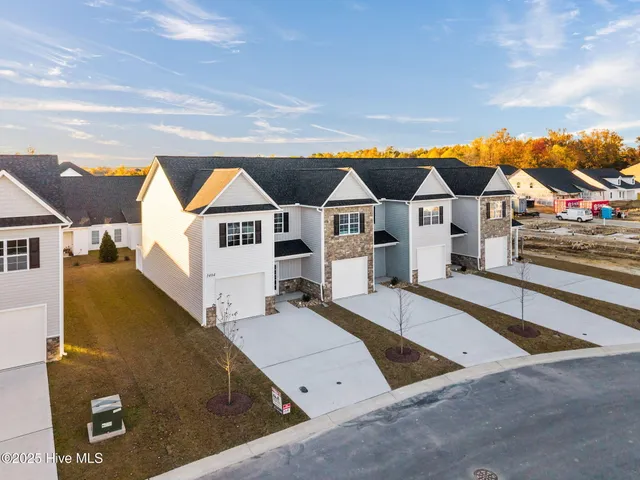 $275,000 | 2001 Newbury Way, Unit D, Greenville, NC 27834