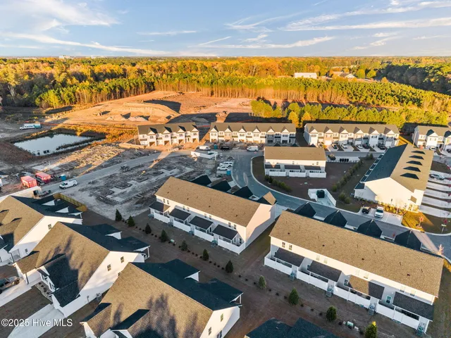 $275,000 | 2001 Newbury Way, Unit D, Greenville, NC 27834