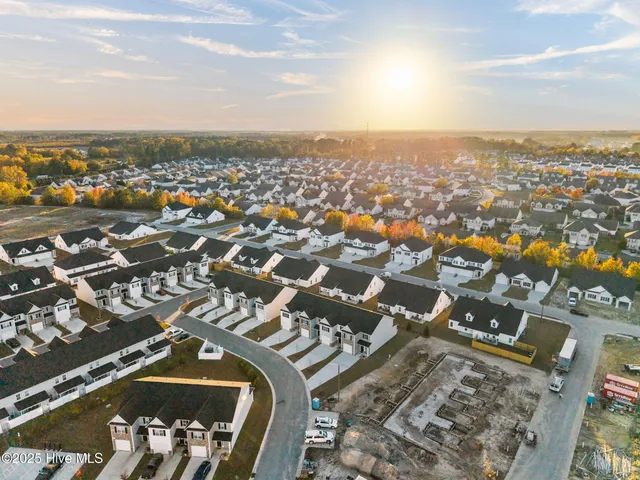 $275,000 | 2001 Newbury Way, Unit D, Greenville, NC 27834