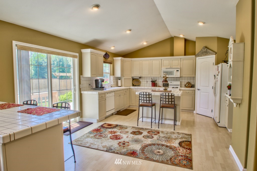 22808 Rallye Lane Sedro-Woolley, WA 98284 - Photo 4 of 24 Gallery Image 4