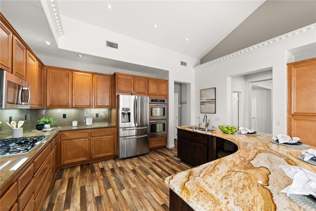 12452 Challendon Drive Rancho Cucamonga, CA 91739 - Photo 14 of 47