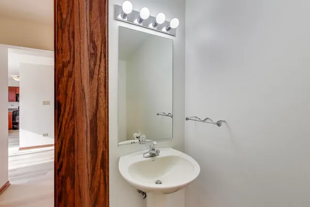 $369,000 | 2910 Bloomfield Drive, Joliet, IL 60436