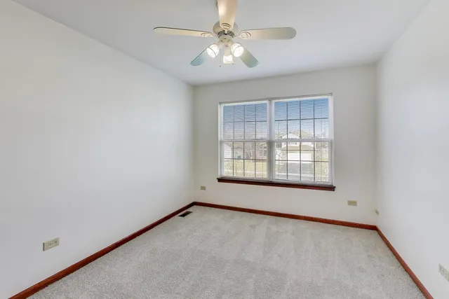 $369,000 | 2910 Bloomfield Drive, Joliet, IL 60436