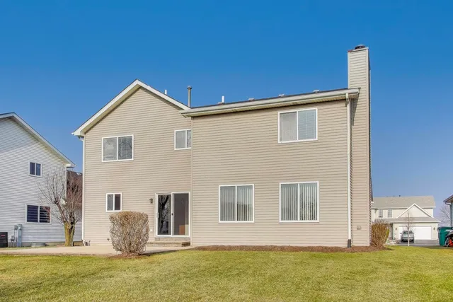 $369,000 | 2910 Bloomfield Drive, Joliet, IL 60436