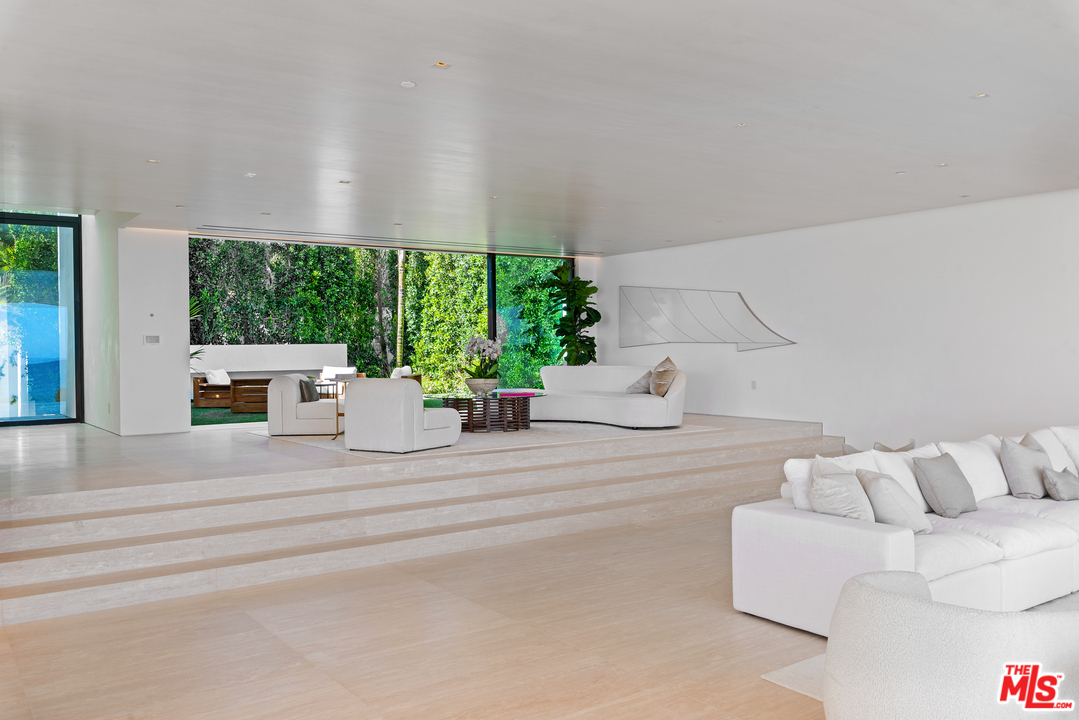 27234 Pacific Coast Highway Malibu, CA 90265 - Photo 15 of 54 a potted plant sitting on a side of a street