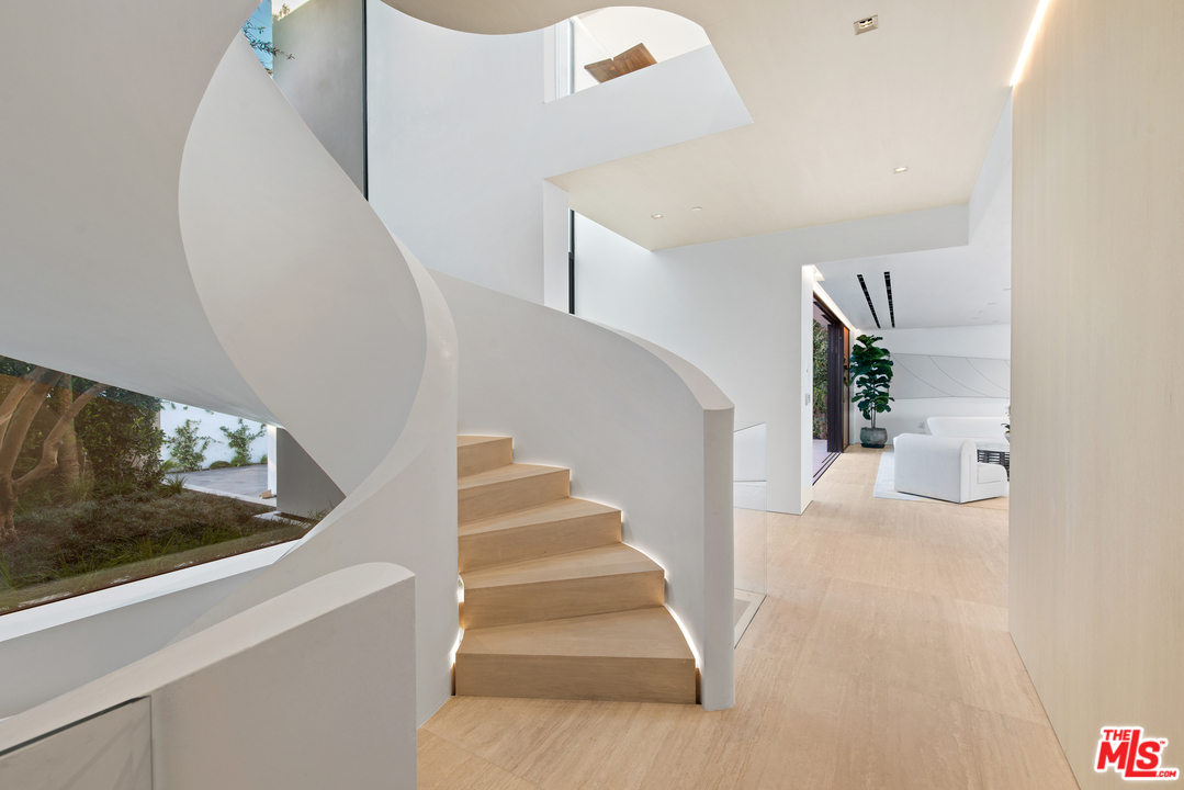 27234 Pacific Coast Highway Malibu, CA 90265 - Photo 20 of 54 a view of entryway and hall