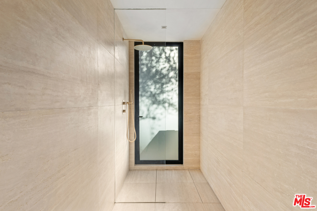 27234 Pacific Coast Highway Malibu, CA 90265 - Photo 41 of 54 a view of entryway with window