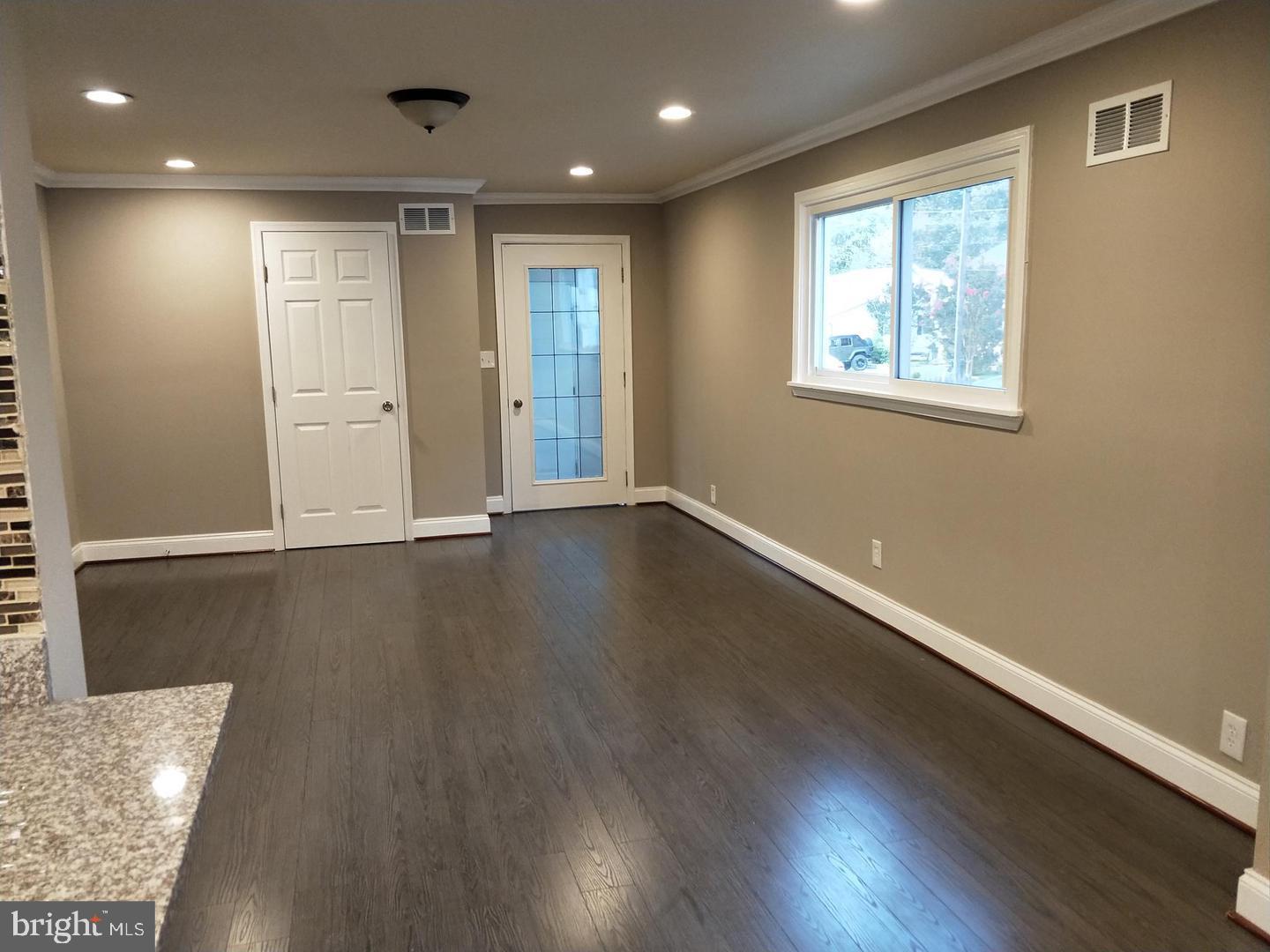 216 Carvel Road Pasadena, MD 21122 - Photo 14 of 38 Gallery Image 14
