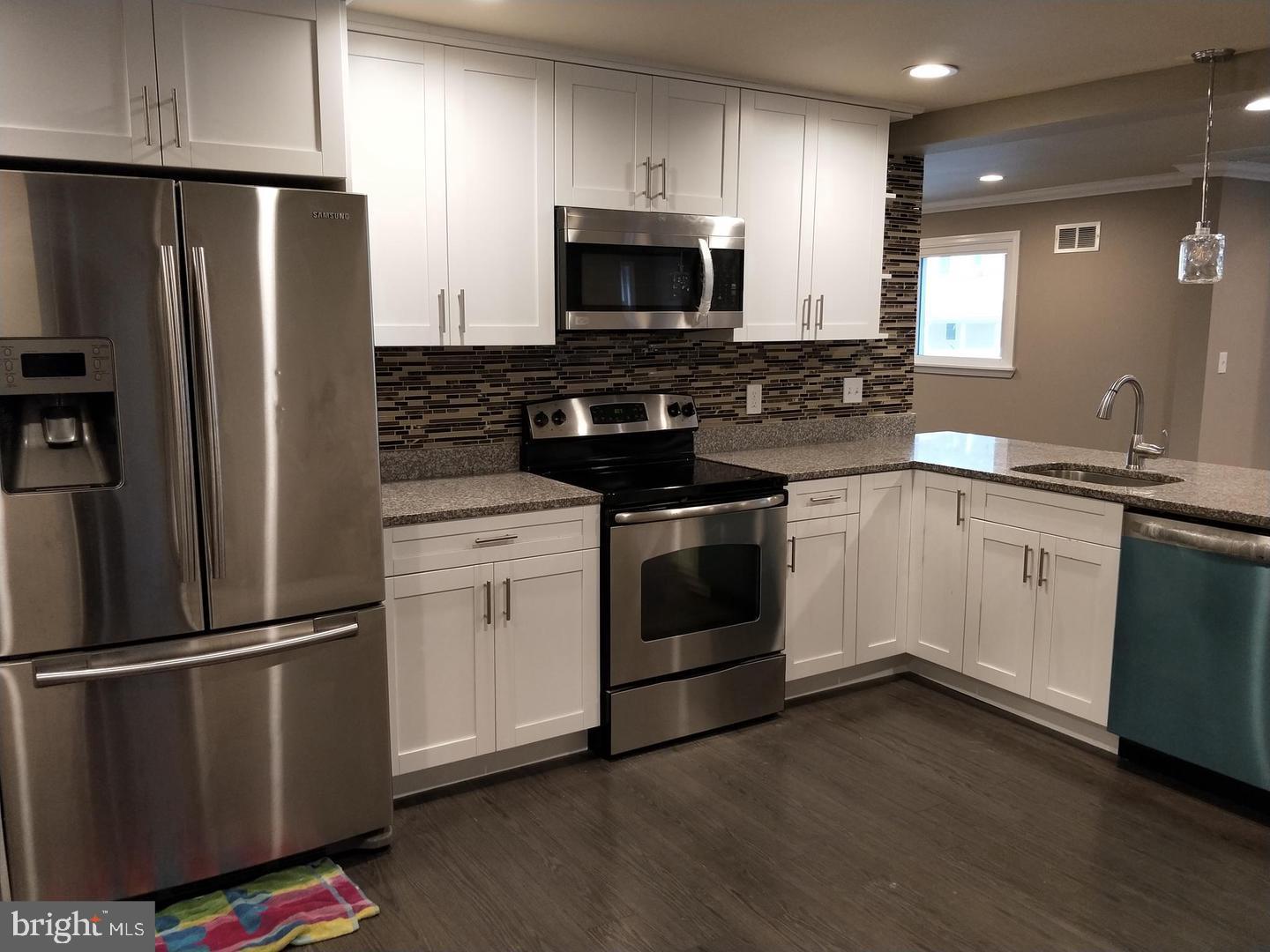 216 Carvel Road Pasadena, MD 21122 - Photo 8 of 38 Gallery Image 8