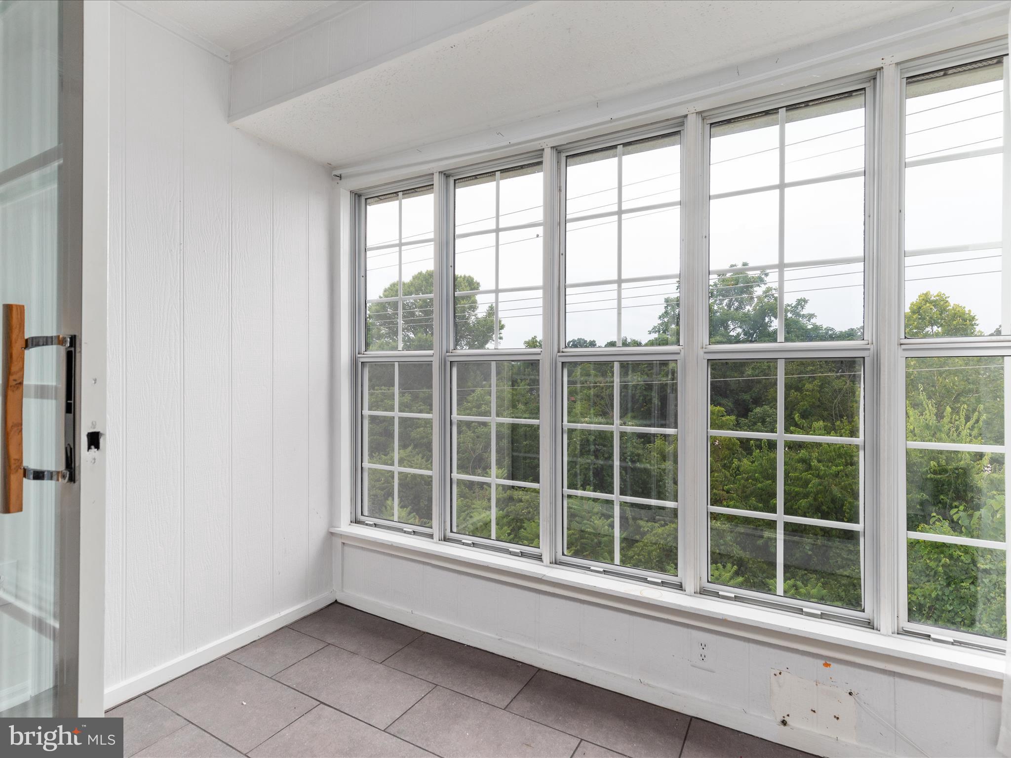 125 Fort Evans Road Southeast, Unit F Leesburg, VA 20175 - Photo 6 of 19 BY1A1797_125 Fort Evans Rd SE - Absolute Altitude