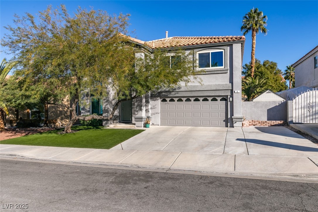 8 Rising Sun Court Henderson, NV 89074 - Photo 2 of 51