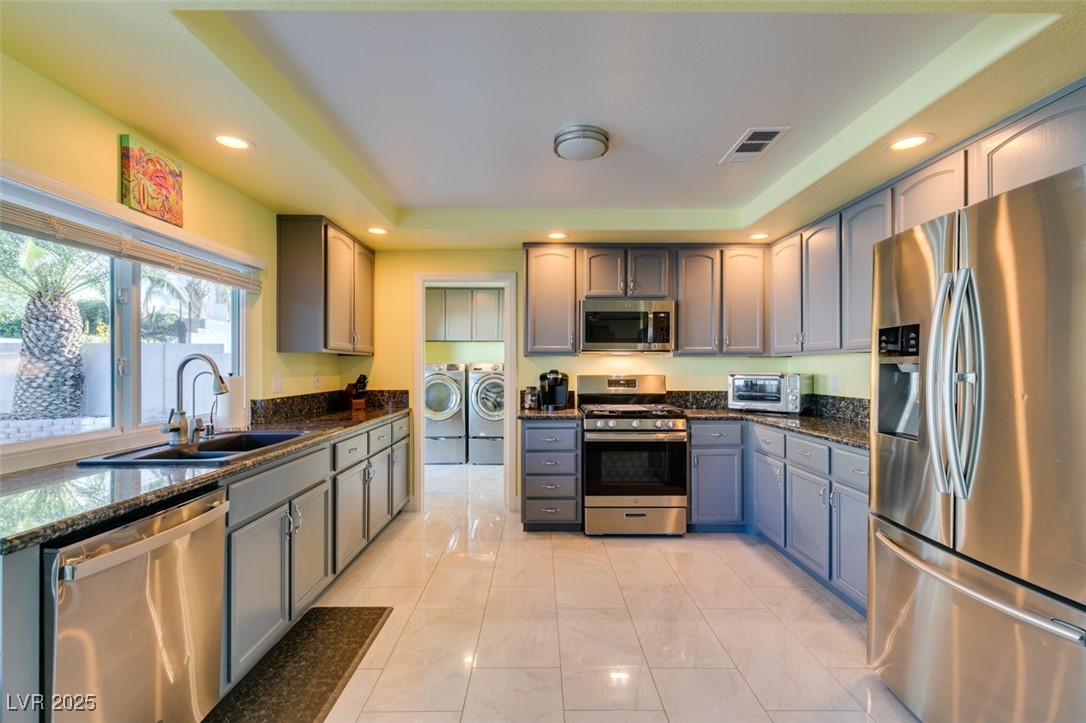 8 Rising Sun Court Henderson, NV 89074 - Photo 25 of 51