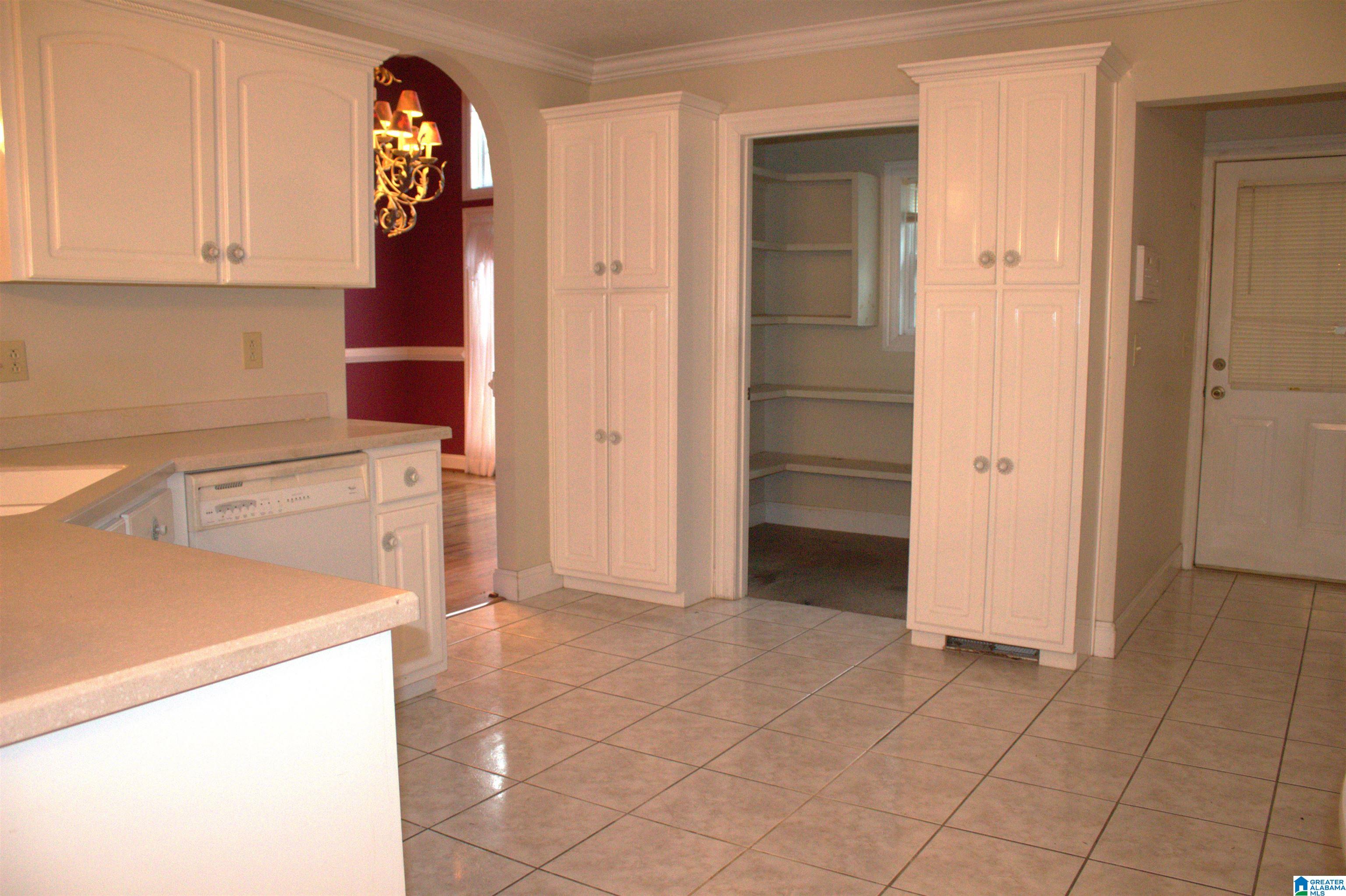 6207 Woodford Road Anniston, AL 36206 - Photo 7 of 28