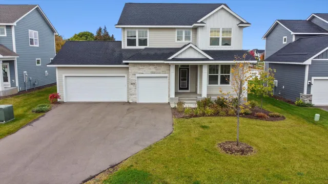 $4,000 | 10274 Arrowwood Path, Woodbury, MN 55129