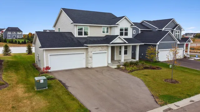 $4,000 | 10274 Arrowwood Path, Woodbury, MN 55129