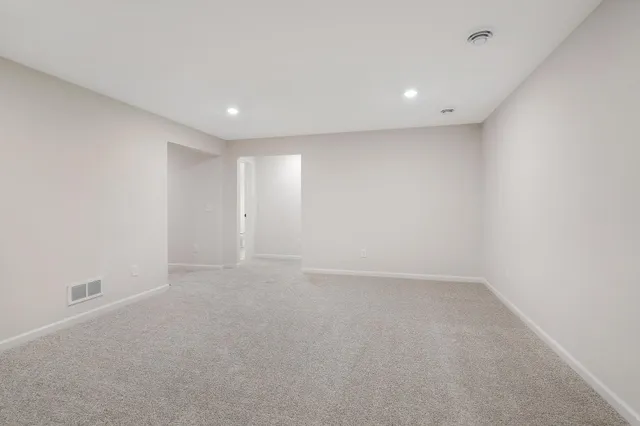 $4,000 | 10274 Arrowwood Path, Woodbury, MN 55129