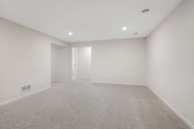 $4,000 | 10274 Arrowwood Path, Woodbury, MN 55129