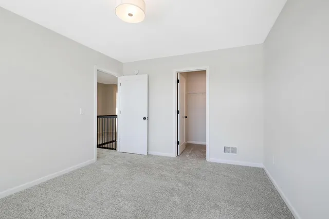 $4,000 | 10274 Arrowwood Path, Woodbury, MN 55129