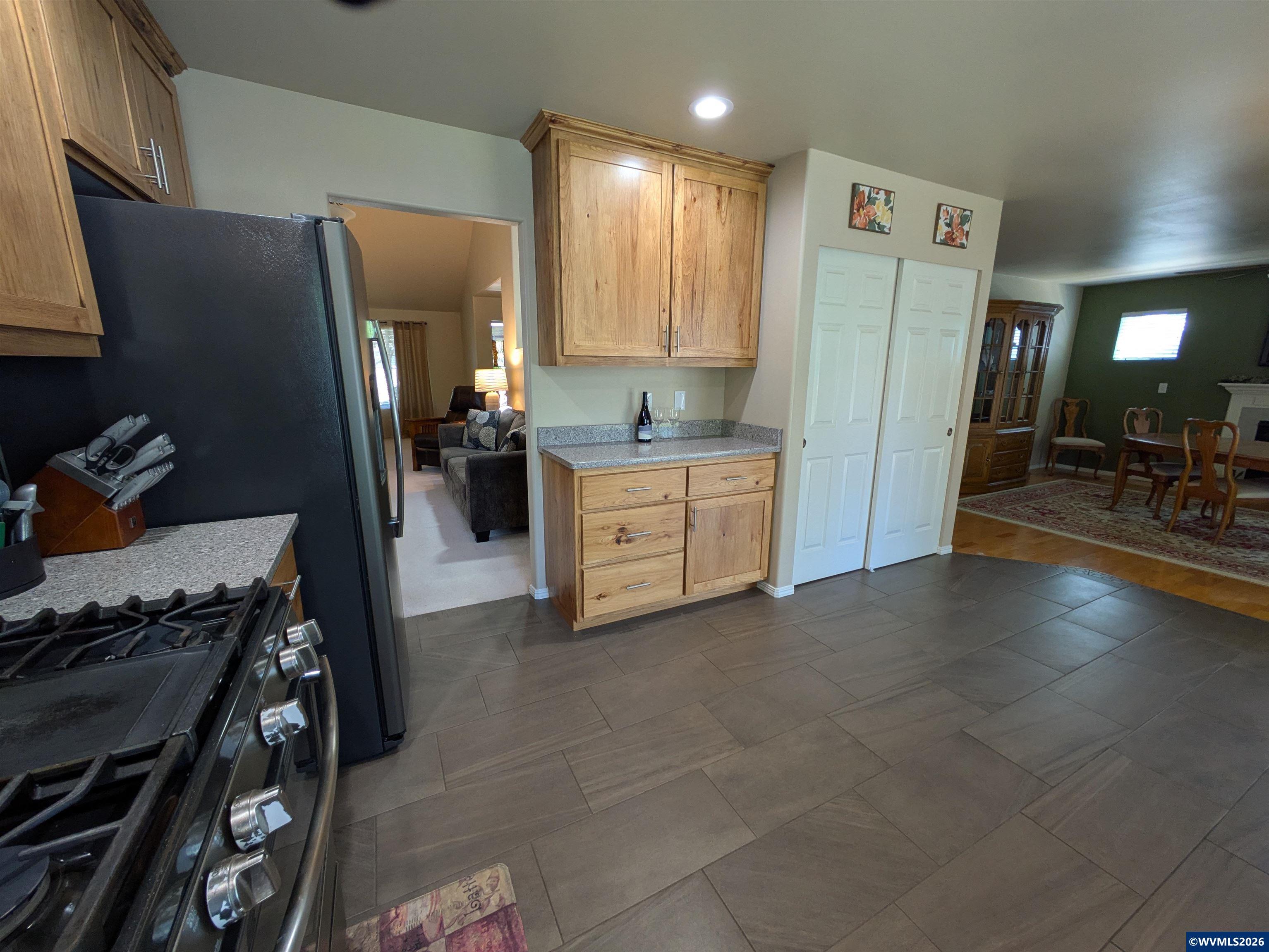 4748 Elk Run Drive Southwest Albany, OR 97321 - Photo 6 of 34