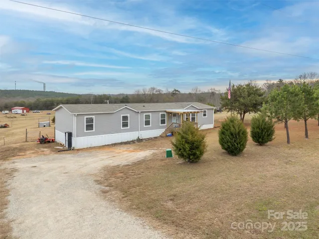 $300,000 | 859 Henry Jenkins Road, Mooresboro, NC 28114