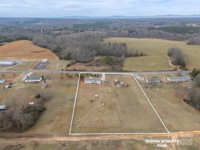 $300,000 | 859 Henry Jenkins Road, Mooresboro, NC 28114