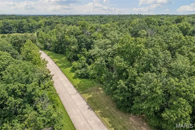 $580,000 | Lot 3 West Arrowhead Lake Drive, Columbia, MO 65203