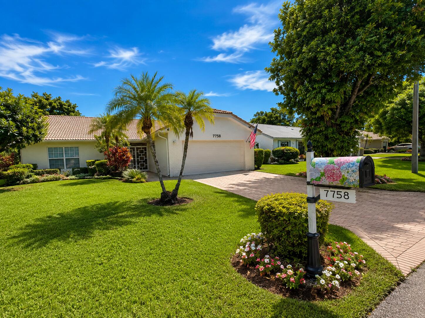 7758 Cloverfield Circle Boca Raton, FL 33433 - Photo 2 of 37 93234FF1-F4CC-4390-BB09-E2AEB9DD8922