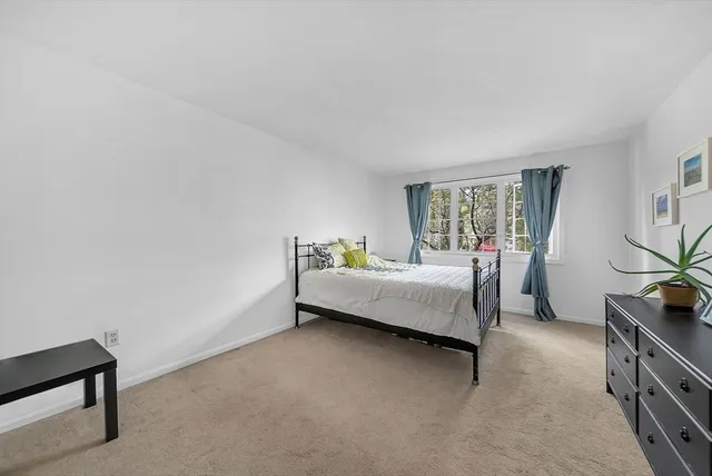 $589,000 | 5 Weybridge Lane, Unit 5, Hopkinton, MA 01748