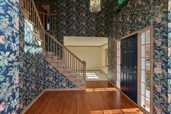 $599,900 | 1001 Walden Court, Burnsville, MN 55337