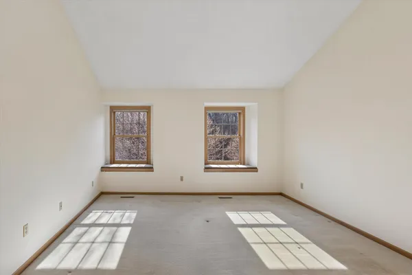 $599,900 | 1001 Walden Court, Burnsville, MN 55337