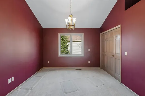 $599,900 | 1001 Walden Court, Burnsville, MN 55337