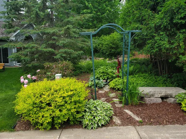 $599,900 | 1001 Walden Court, Burnsville, MN 55337