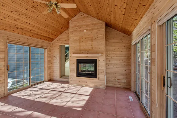 $599,900 | 1001 Walden Court, Burnsville, MN 55337