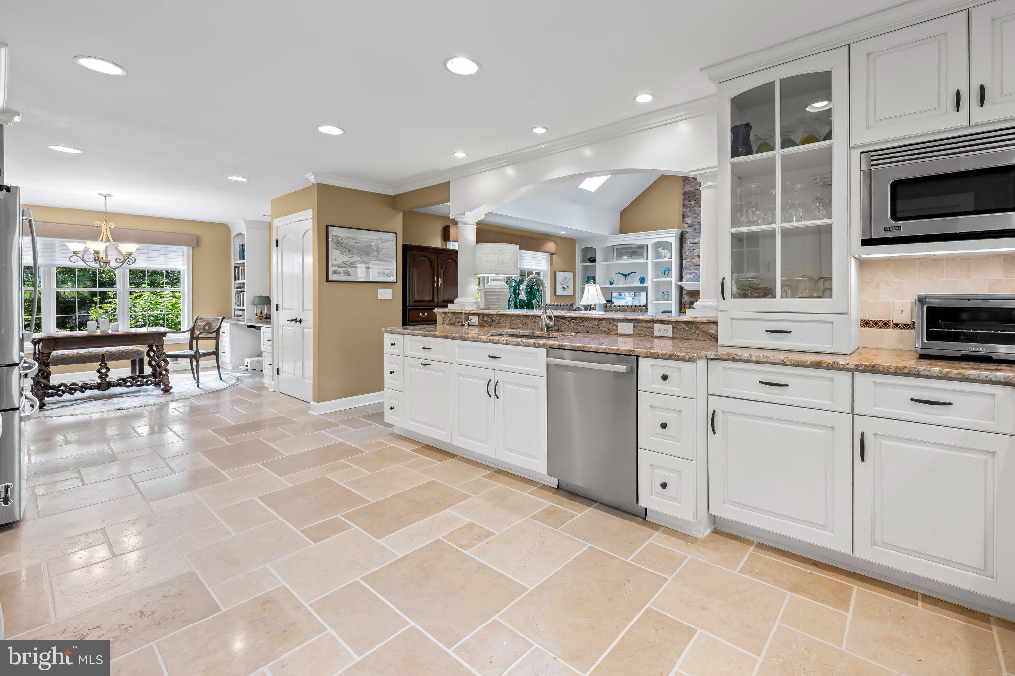 381 Sheffield Road Severna Park, MD 21146 - Photo 14 of 61 Eat-in Kitchen Space