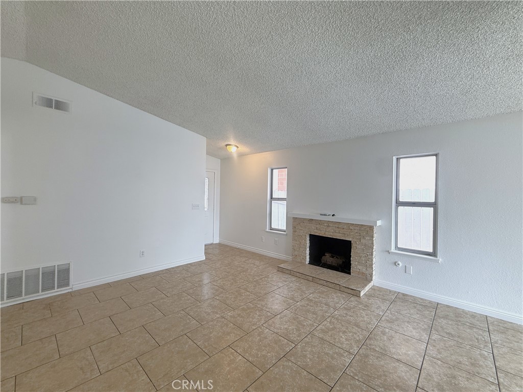 769 West Virginia Street Rialto, CA 92376 - Photo 4 of 16