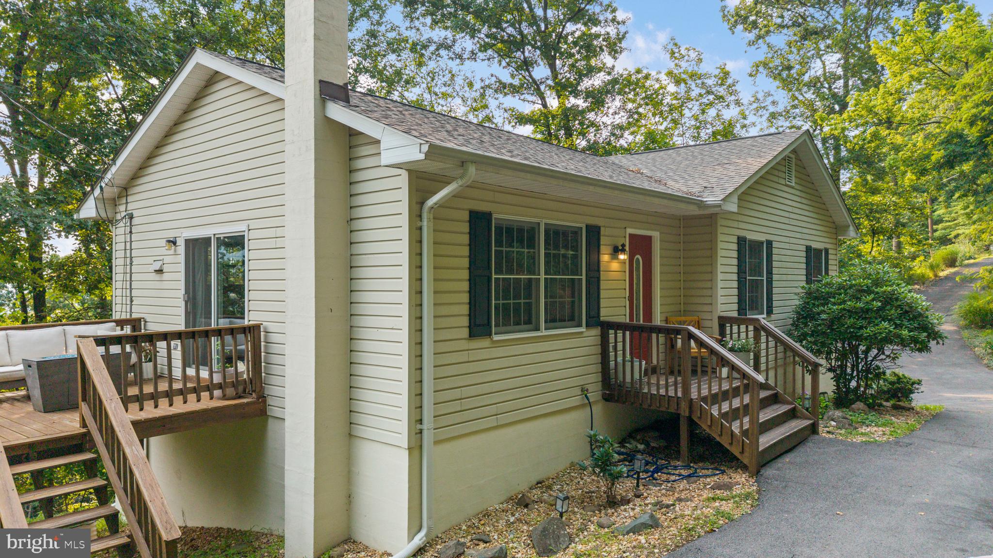1336 Granny Smith Road Linden, VA 22642 - Photo 3 of 46