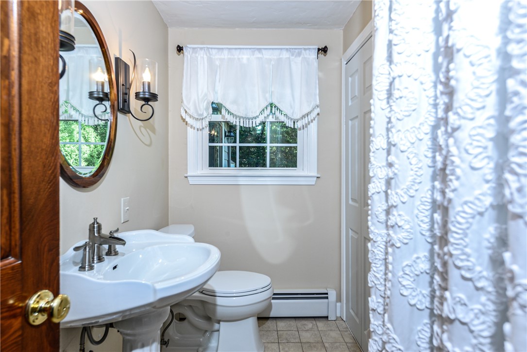 132 Sheffield Hill Road Exeter, RI 02822 - Photo 14 of 36